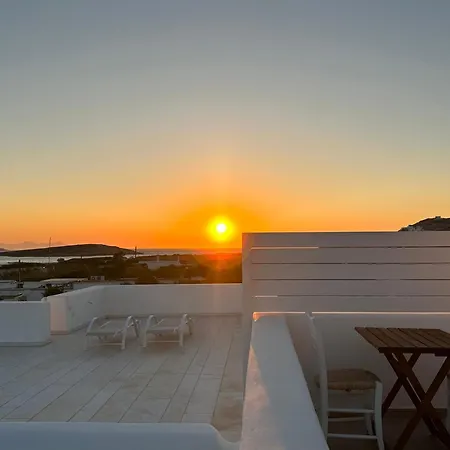 Σπίτι διακοπών Farous Houses! Two Beachfront With An Amazing Sunset View *