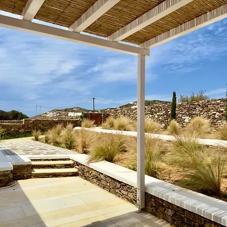 Σπίτι διακοπών Farous Houses! Two Beachfront With An Amazing Sunset View