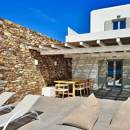 Farous Houses! Two Beachfront With An Amazing Sunset View Αντίπαρος