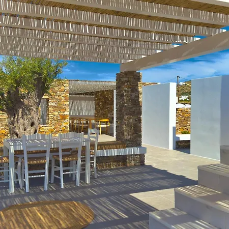 Farous Houses! Two Beachfront With An Amazing Sunset View Αντίπαρος
