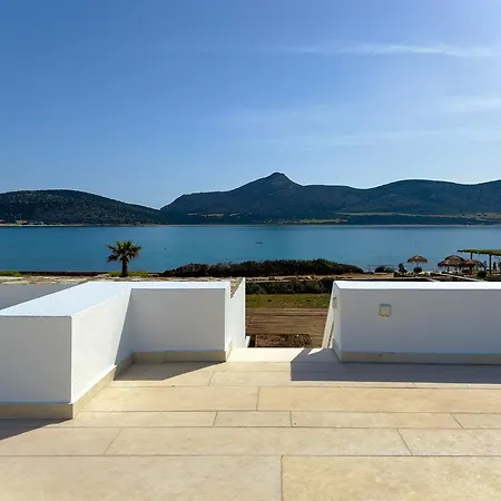 Farous Houses! Two Beachfront With An Amazing Sunset View Σπίτι διακοπών *