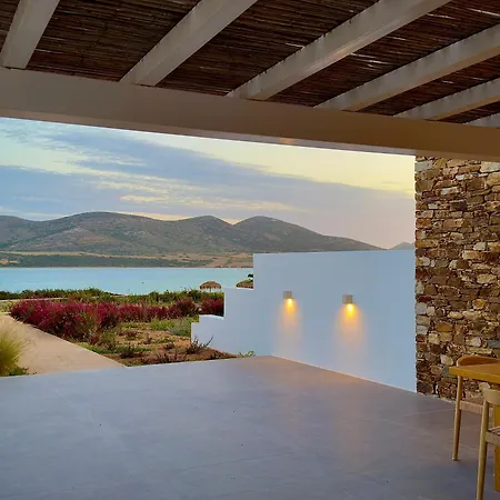 Σπίτι διακοπών Farous Houses! Two Beachfront With An Amazing Sunset View