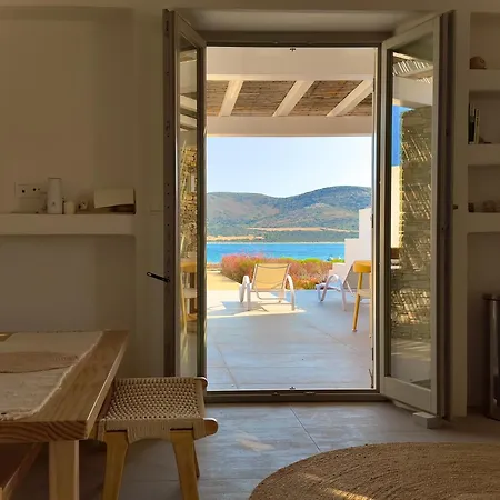 Σπίτι διακοπών Farous Houses! Two Beachfront With An Amazing Sunset View